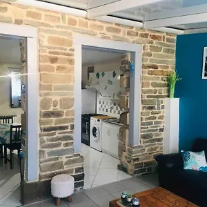  Hébergement de vacances Maison De Quartier Historique